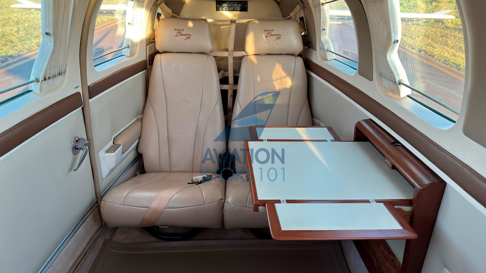 BEECHCRAFT BARON B58 1984