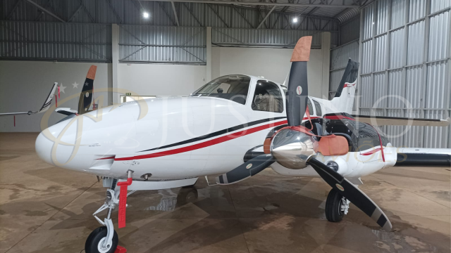 BEECHCRAFT BARON G58 2012