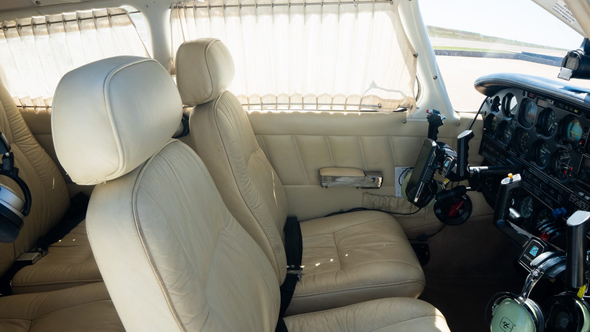 EMBRAER CORISCO TURBO 1985