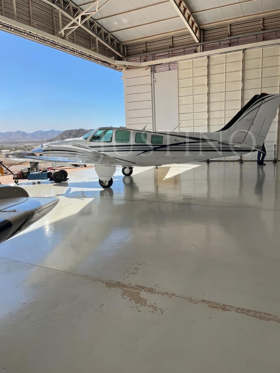 BEECHCRAFT BARON B58 1998