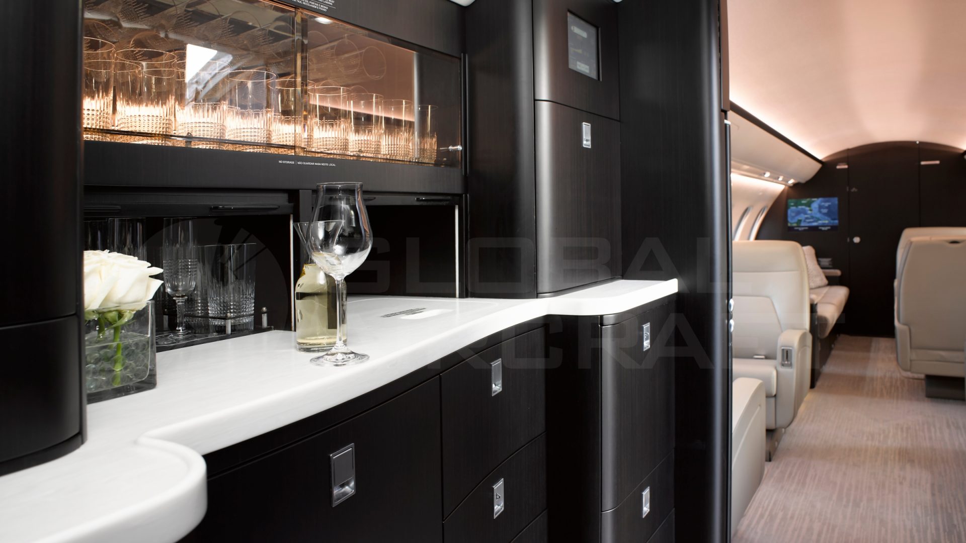 BOMBARDIER CHALLENGER 605 2010