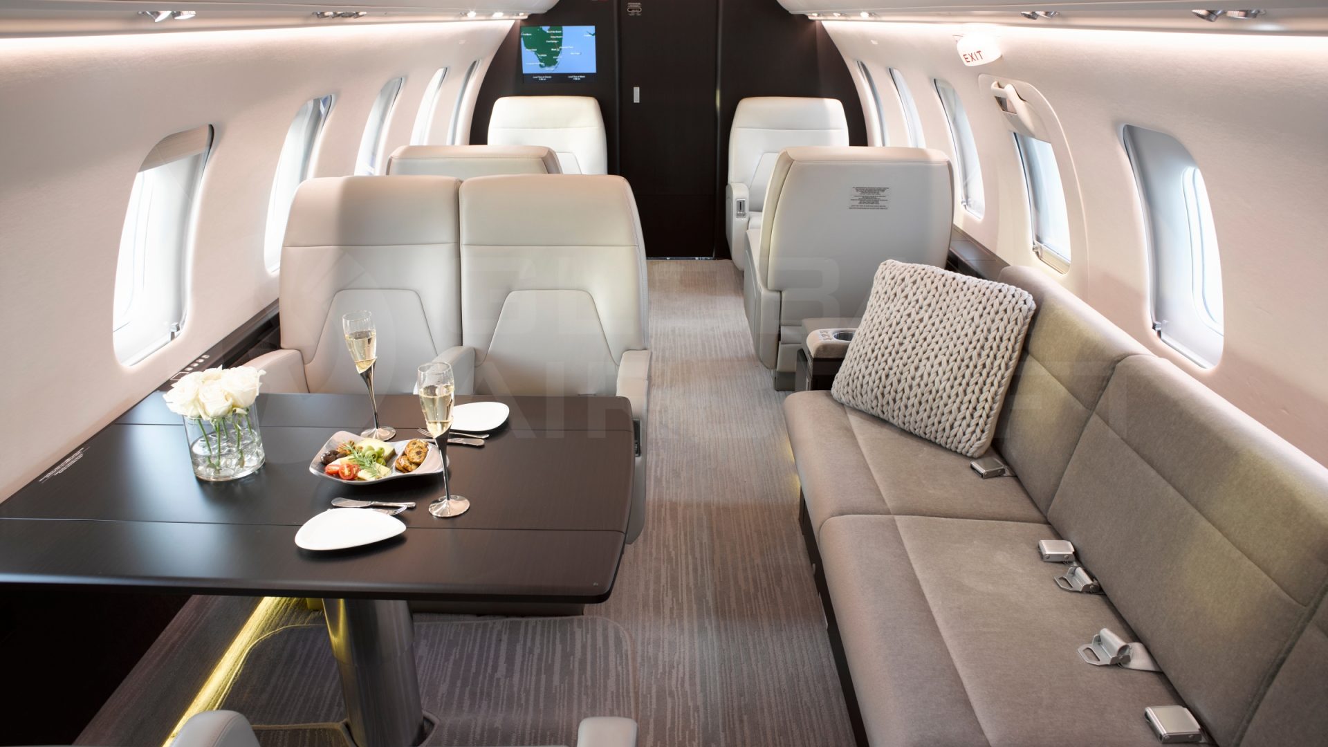 BOMBARDIER CHALLENGER 605 2010