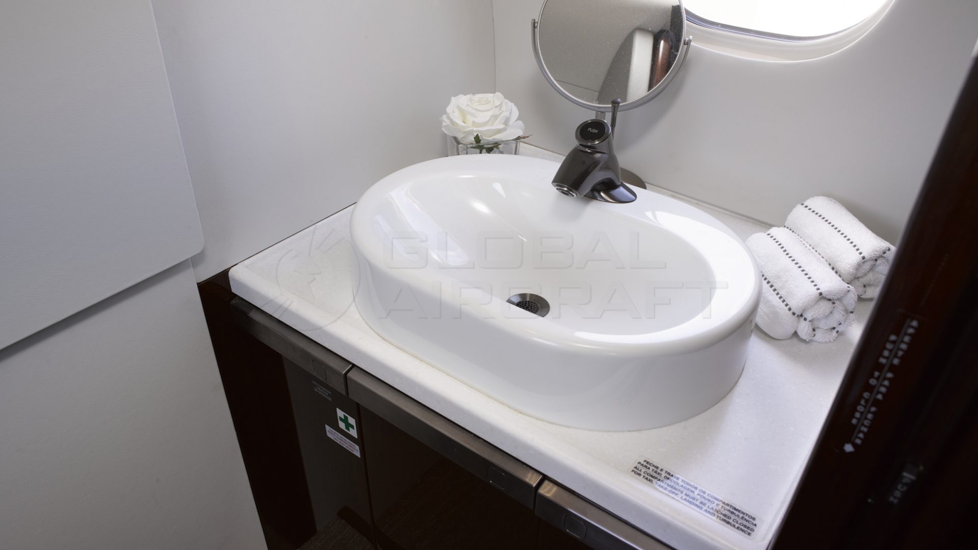 EMBRAER PHENOM 300 2014