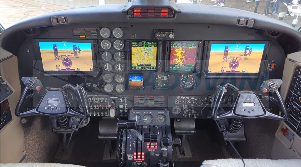 BEECHCRAFT KING AIR F-90 SÉRIE OURO 1982