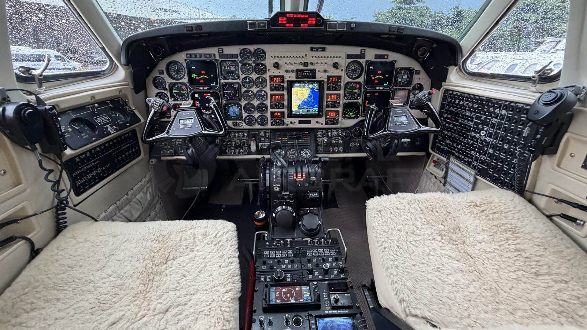 BEECHCRAFT KING AIR 350 1999