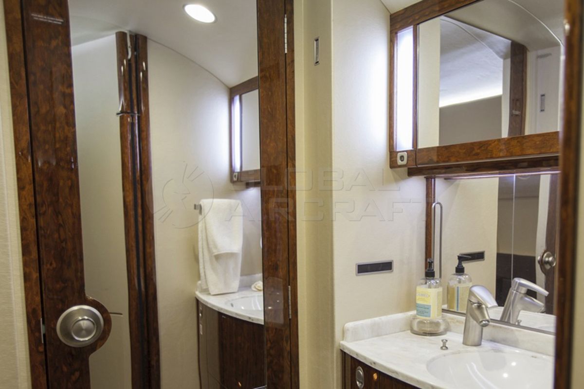 DASSAULT FALCON 2000 2002