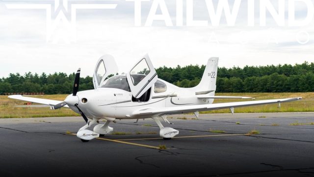 CIRRUS SR22 2012