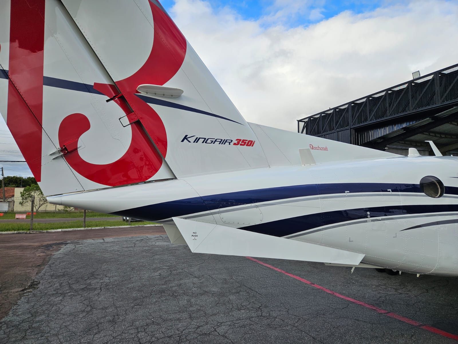 BEECHCRAFT KING AIR 350i 2019