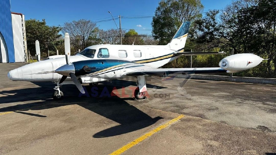 PIPER CHEYENNE II 1979