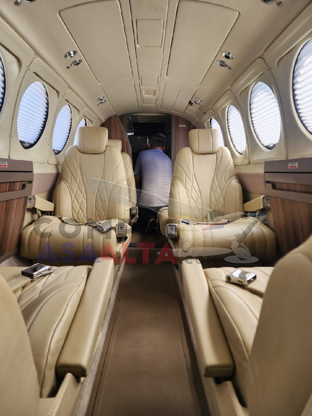 BEECHCRAFT KIGN AIR B200 1982