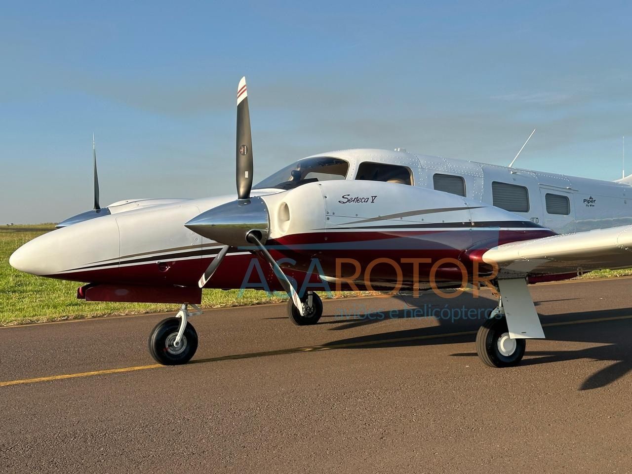 Piper PA34-220T SENECA V 2009