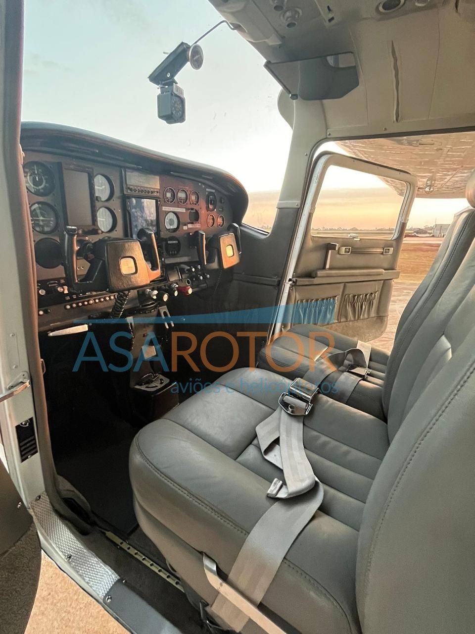 CESSNA T210M CENTURION II TURBO 1977