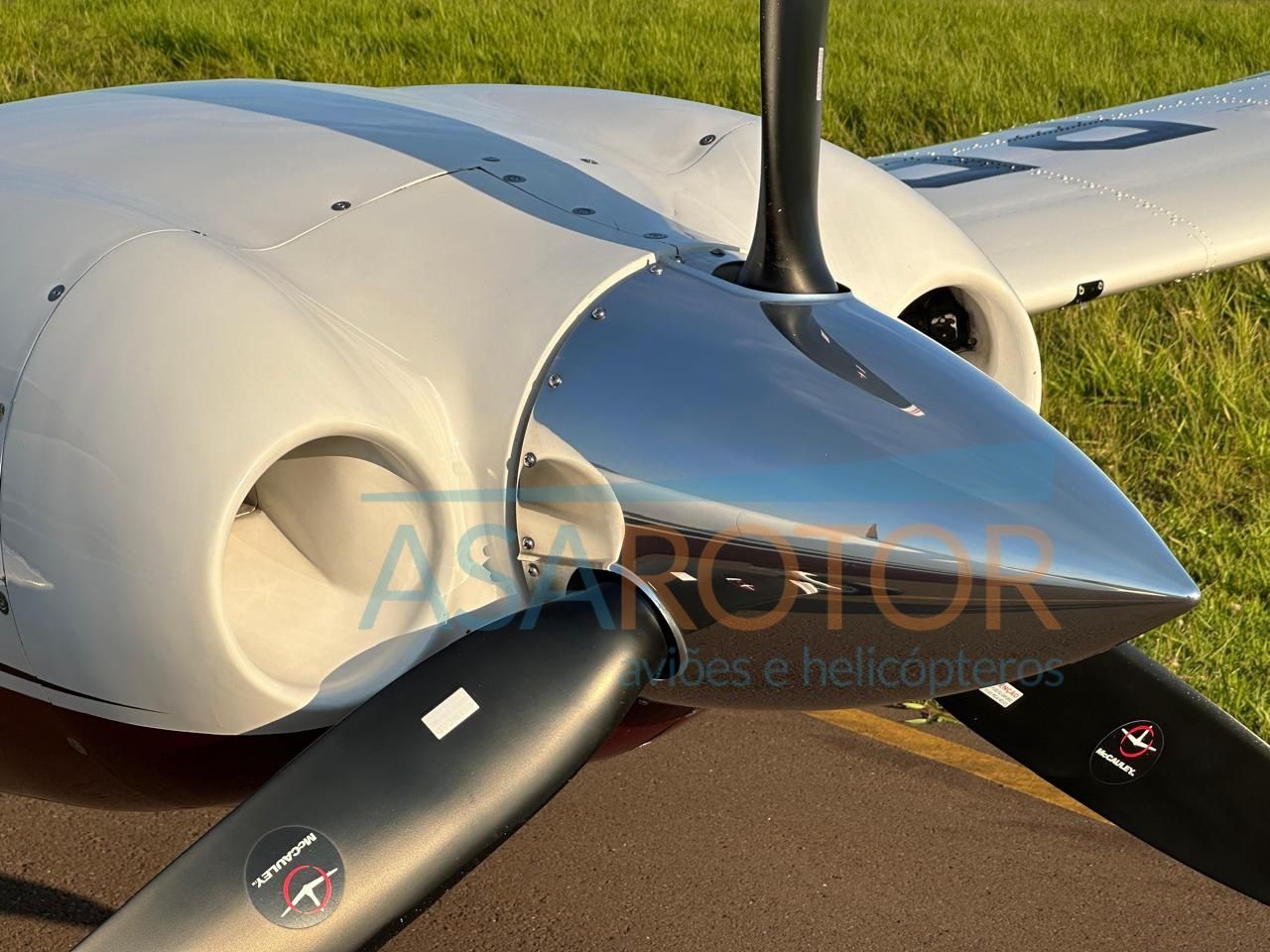 Piper PA34-220T SENECA V 2009