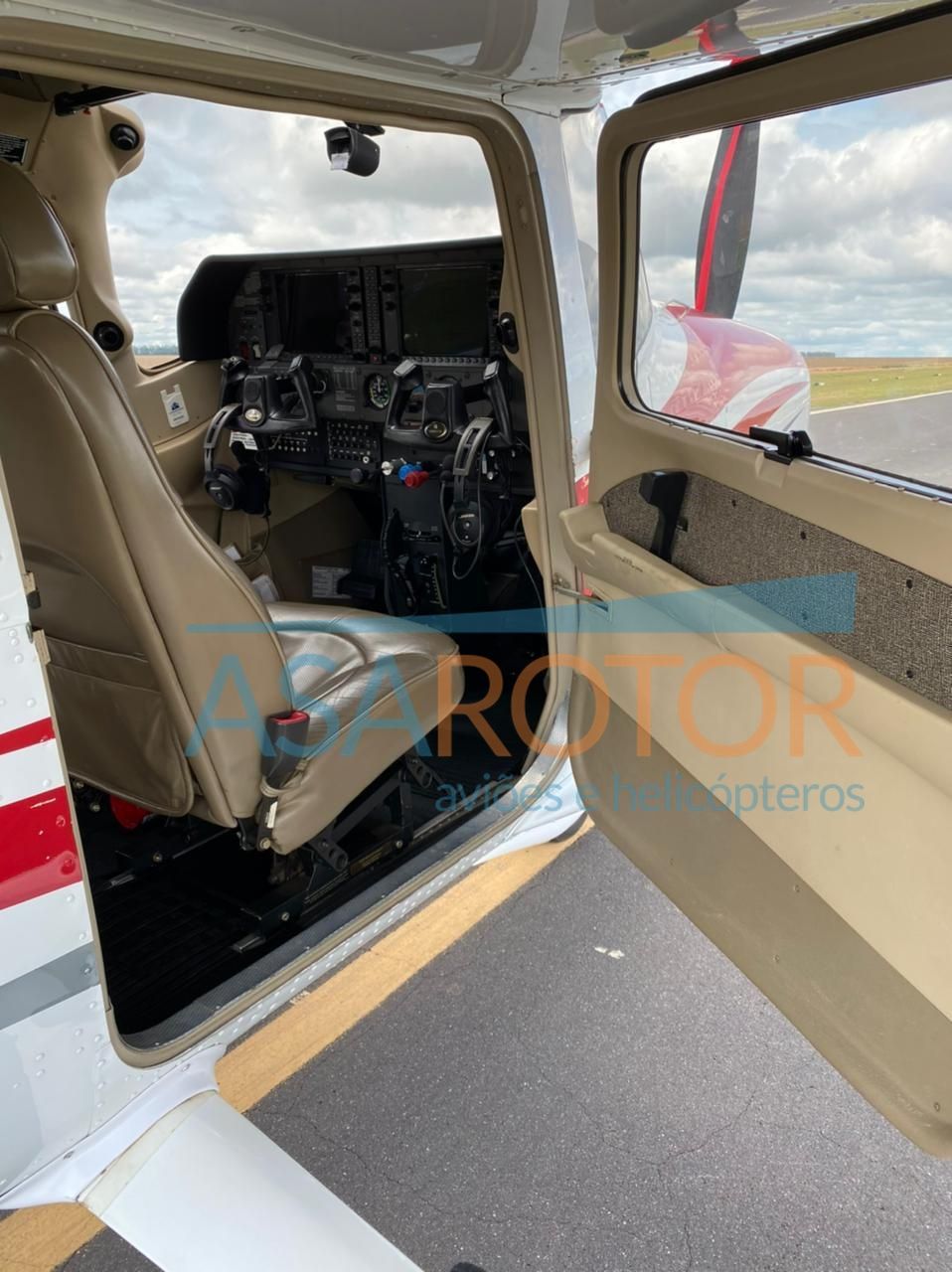 CESSNA SKYLANE 182T ASPIRADO 2005