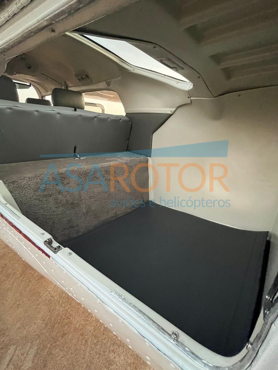 CESSNA T210M CENTURION II TURBO 1977