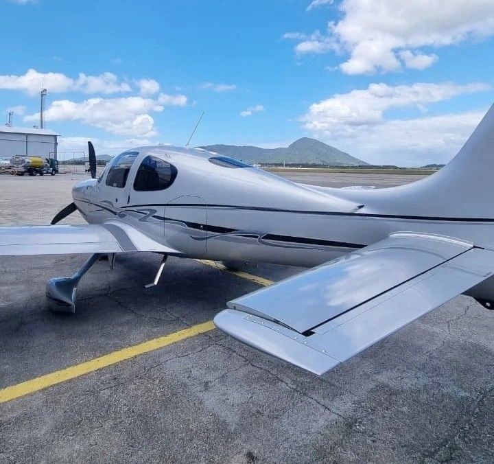 CIRRUS SR22 GTS 2008