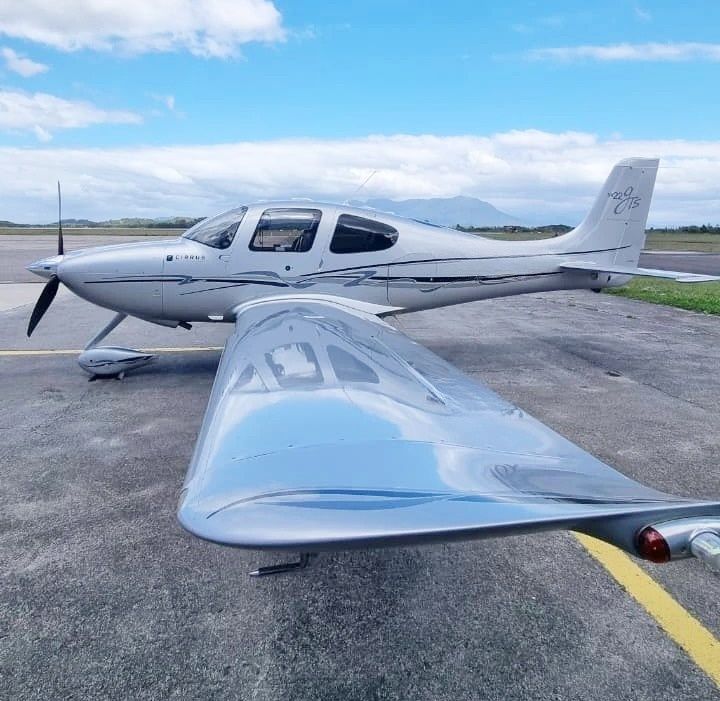 CIRRUS SR22 GTS 2008