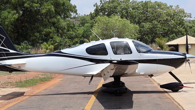 CIRRUS SR22 2007