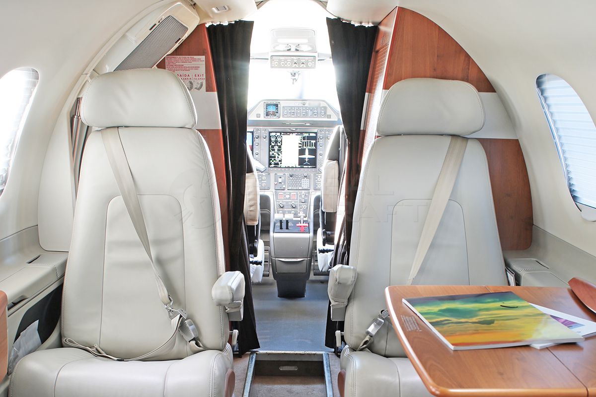 EMBRAER PHENOM 100 2011