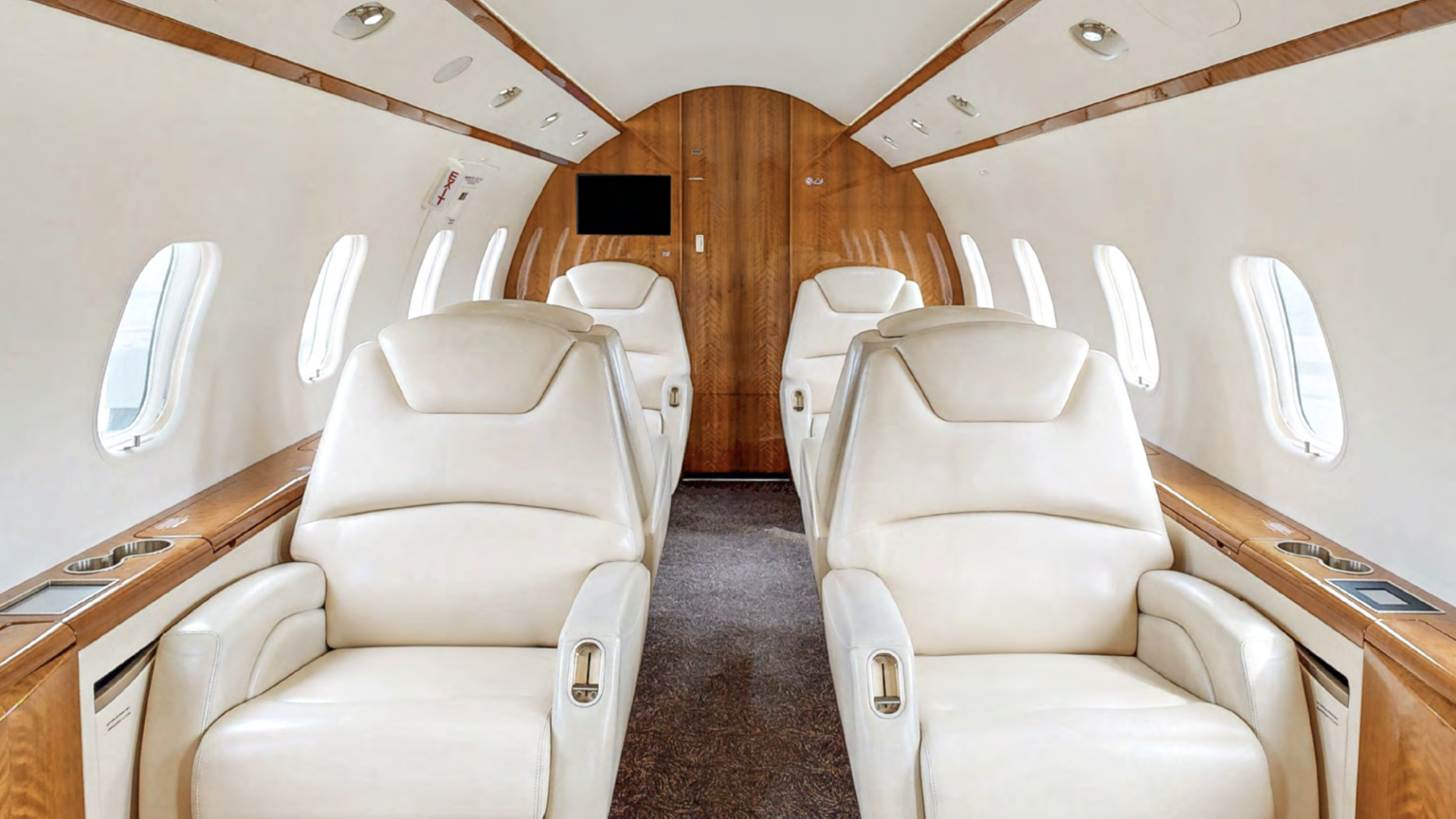BOMBARDIER CHALLENGER 300 2013