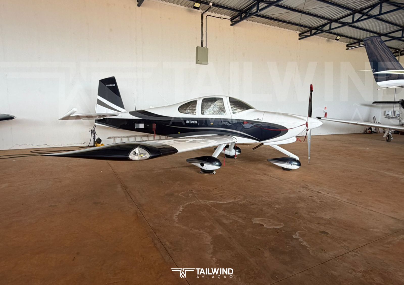 VANS RV10 FLYER 2024