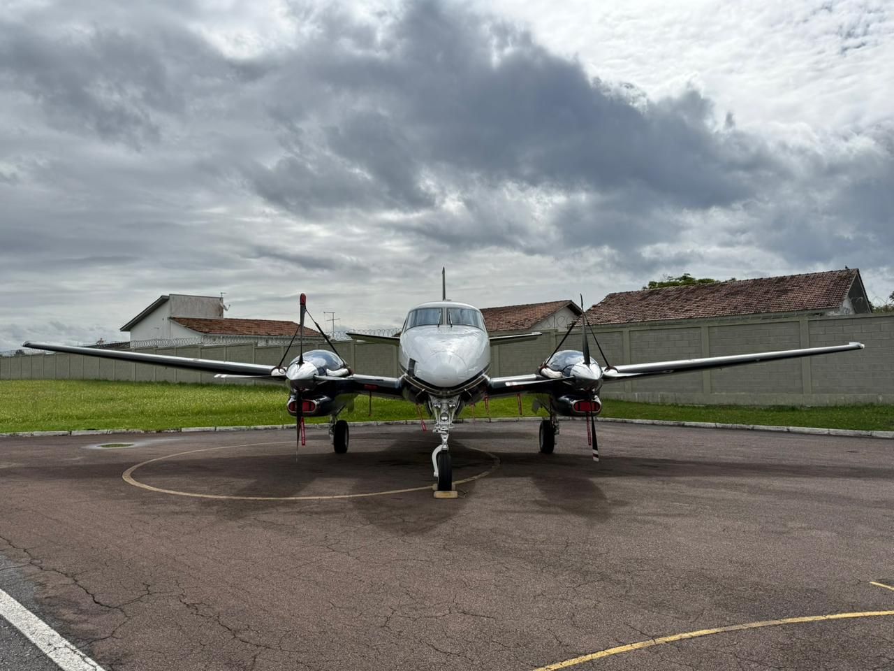 BEECHCRAFT KING AIR C90B 1999