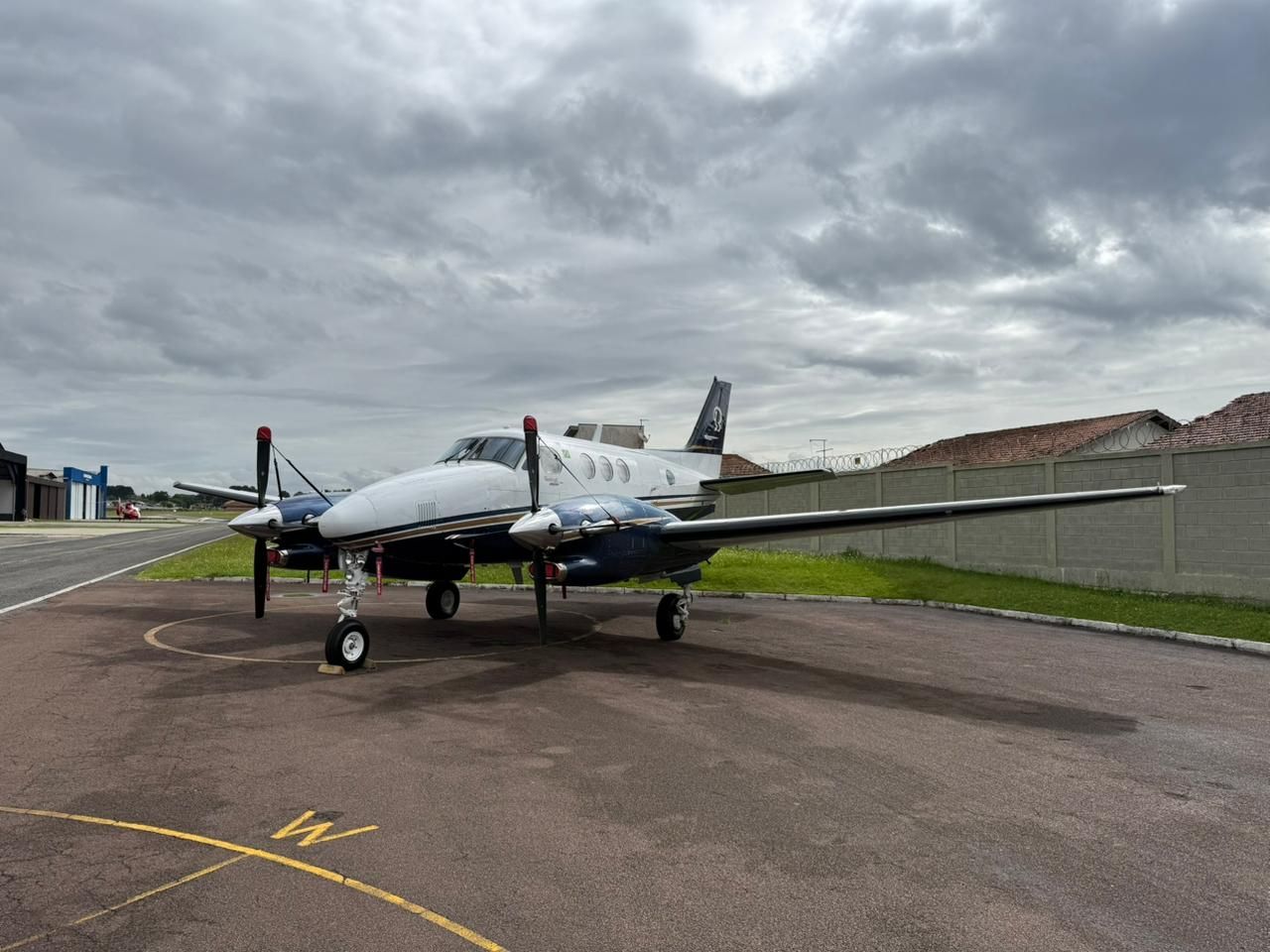 BEECHCRAFT KING AIR C90B 1999