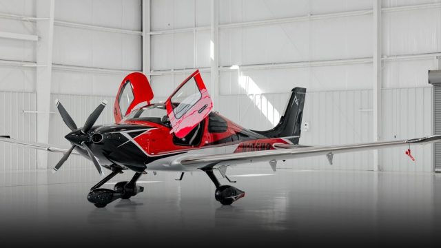 CIRRUS SR22T G7+ 2025