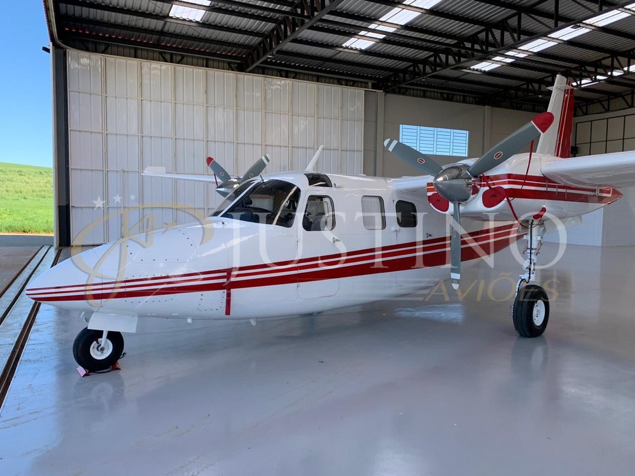 TWIN COMANDER AC50 SUPER SHRIKE S500 1975