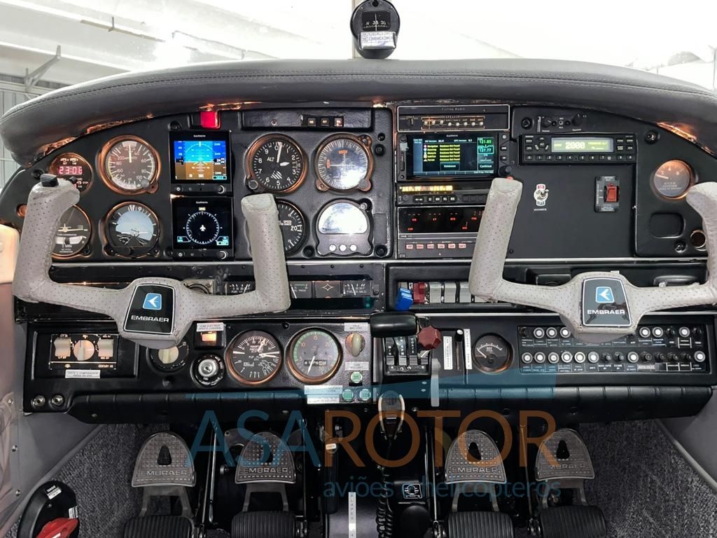 EMBRAER EMB-711T CORISCO ASPIRADO 1980