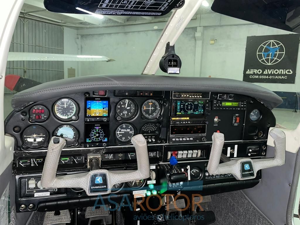 EMBRAER EMB-711T CORISCO ASPIRADO 1980