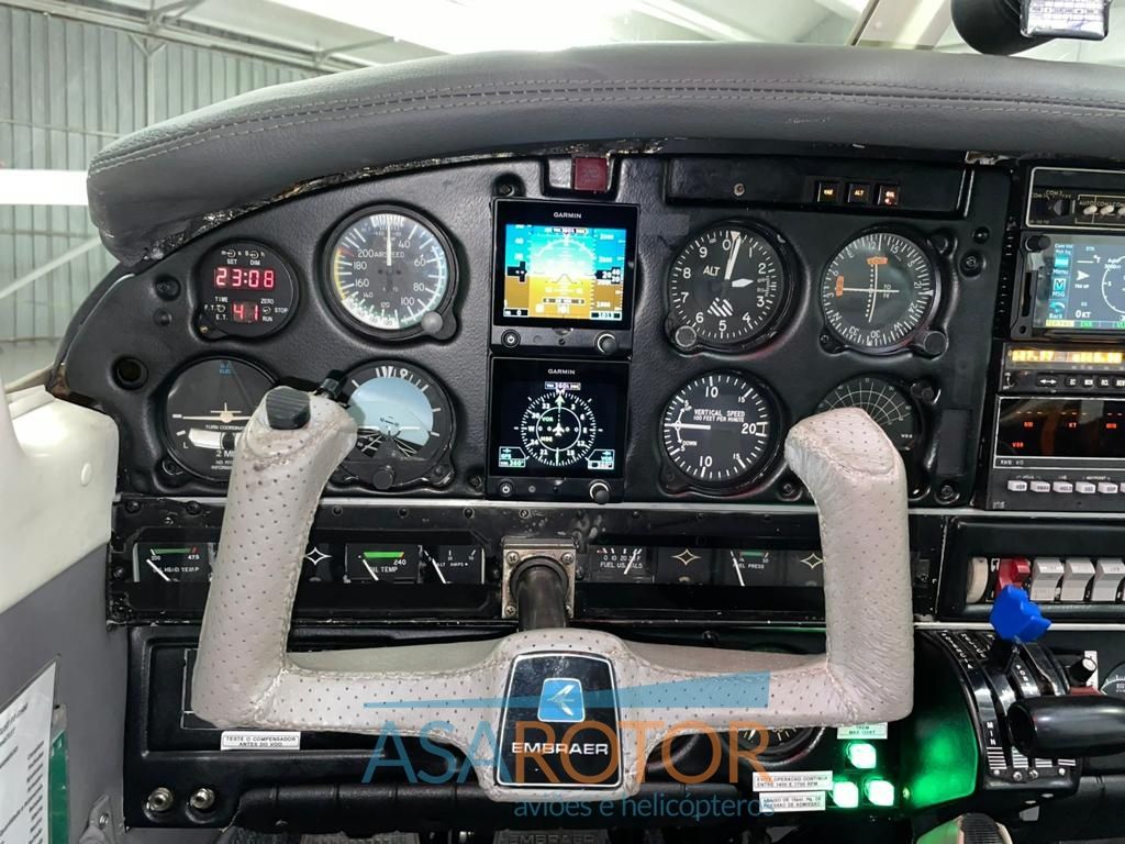 EMBRAER EMB-711T CORISCO ASPIRADO 1980