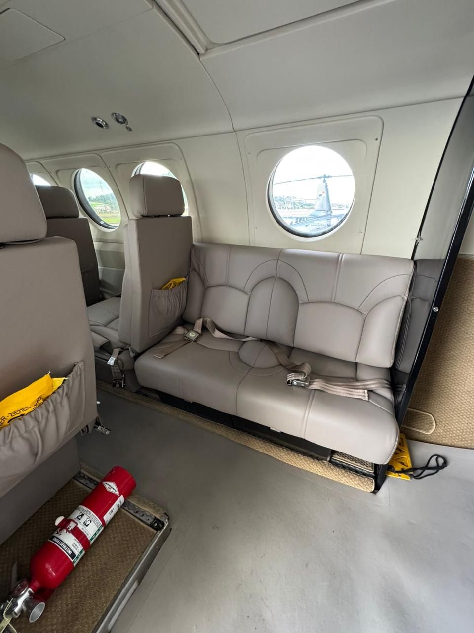 BEECHCRAFT KING AIR B200 1981