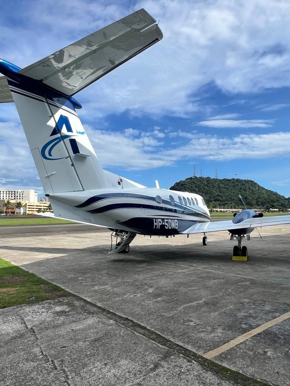 BEECHCRAFT KING AIR B200 1981