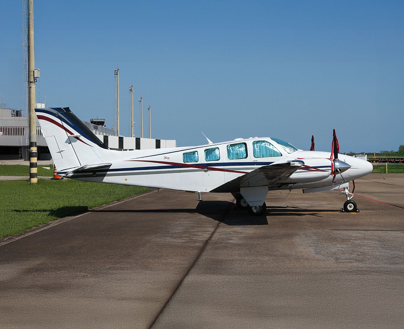 BEECHCRAFT BARON 58 2000