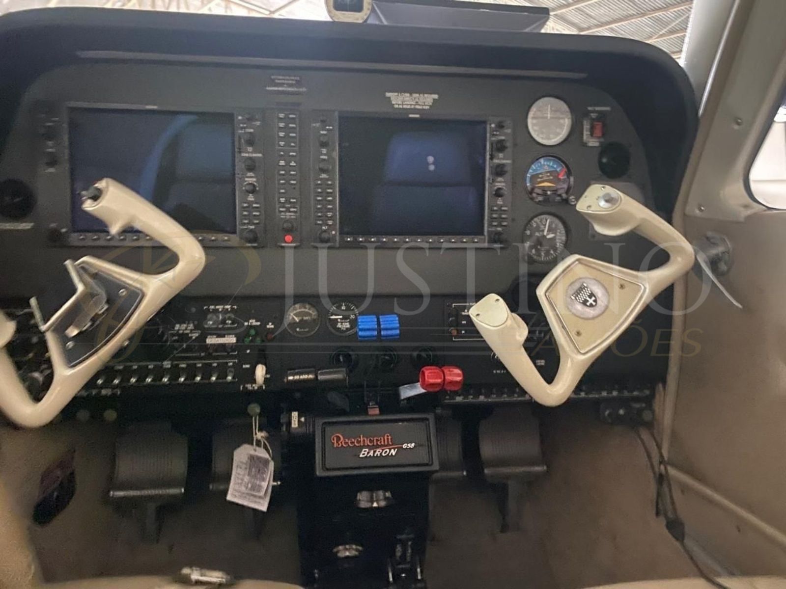 BEECHCRAFT BARON G58 2008