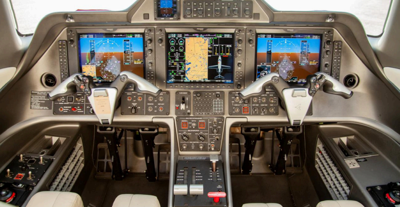 EMBRAER PHENOM 100 2011