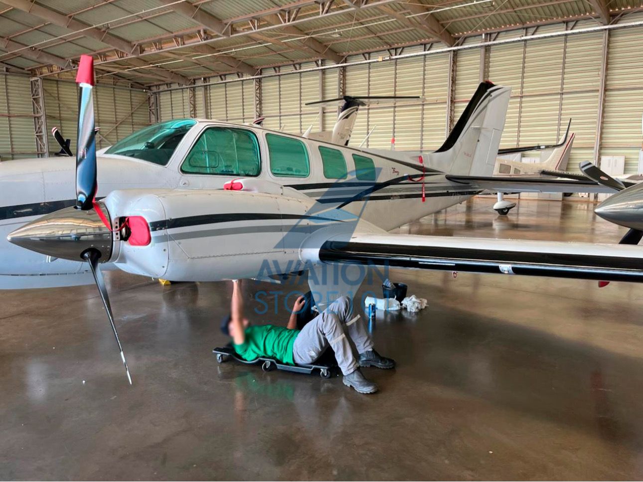 BEECHCRAFT BARON 58 1998