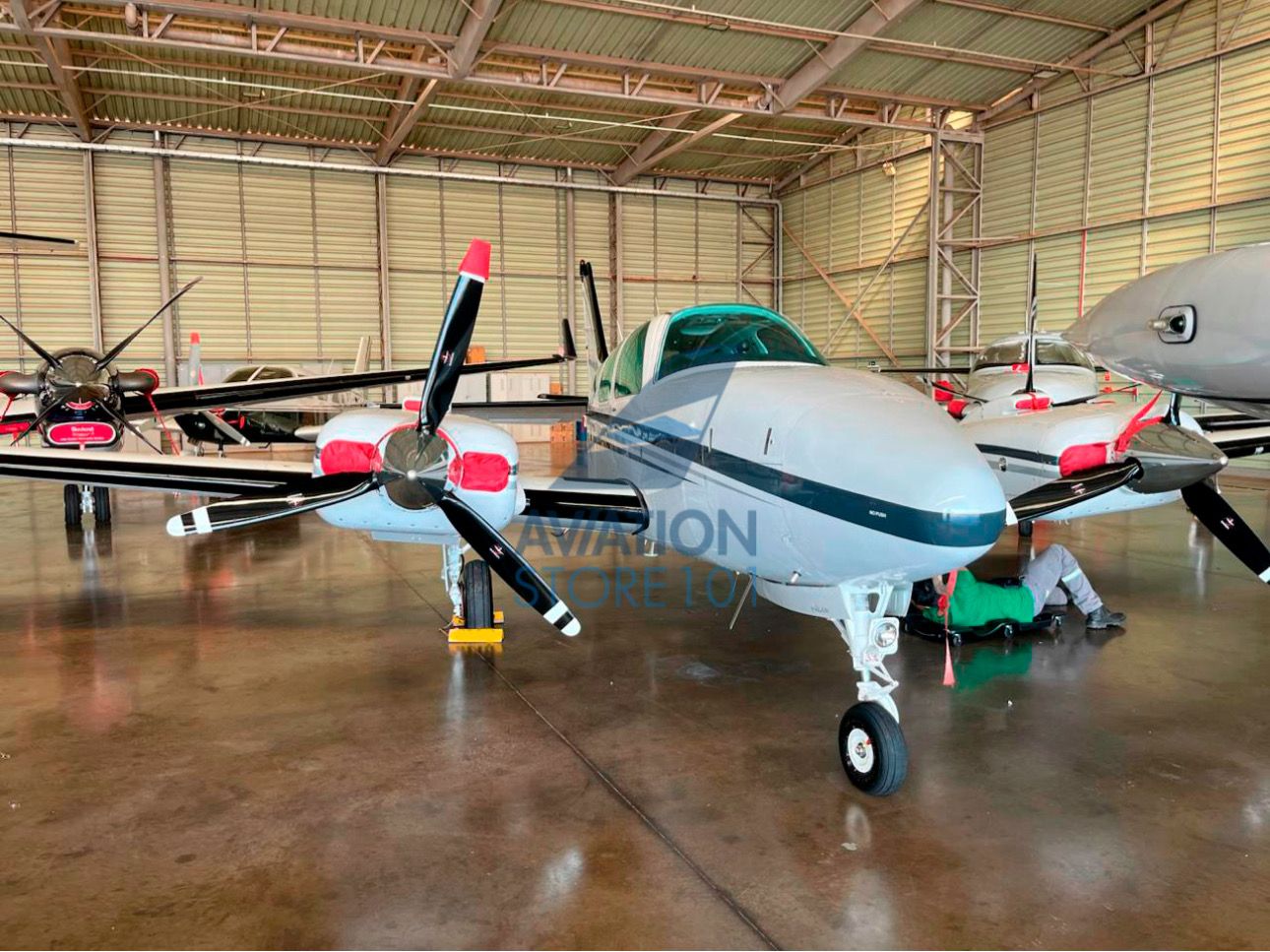 BEECHCRAFT BARON 58 1998