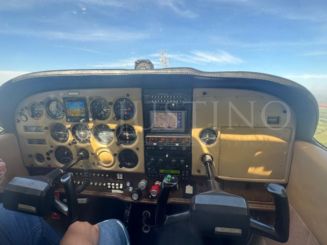 CESSNA SKYHAWK 172P 1981