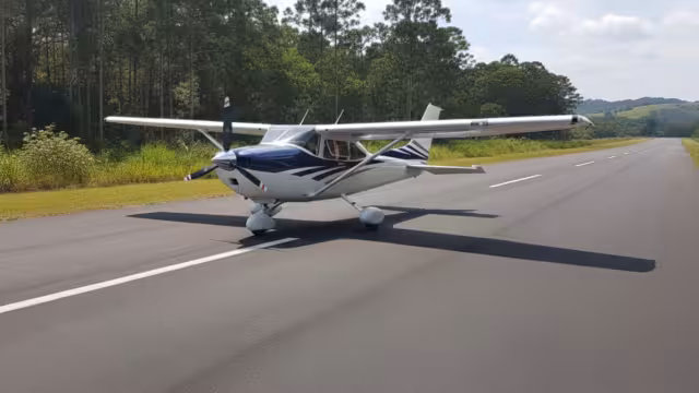 CESSNA SKYLANE 182 ASPIRADO 2006