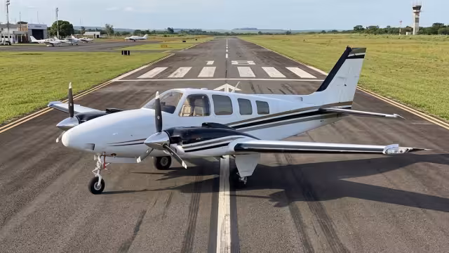 BEECHCRAFT BARON G58 2008