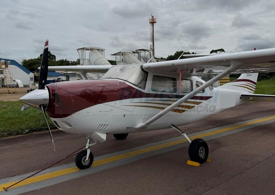 CESSNA T206H STATIONAIR 2004