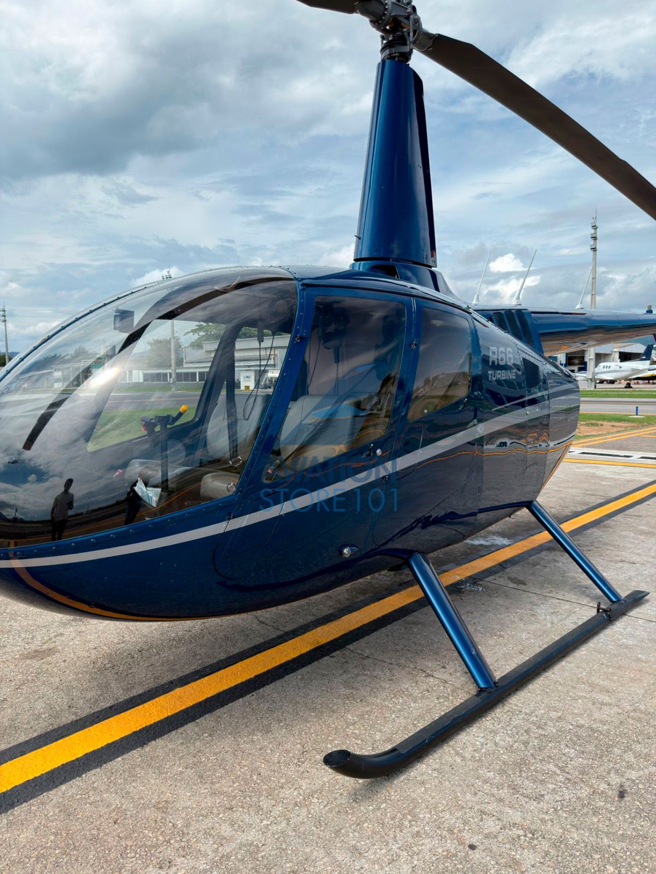 ROBINSON R66 TURBINE 2012