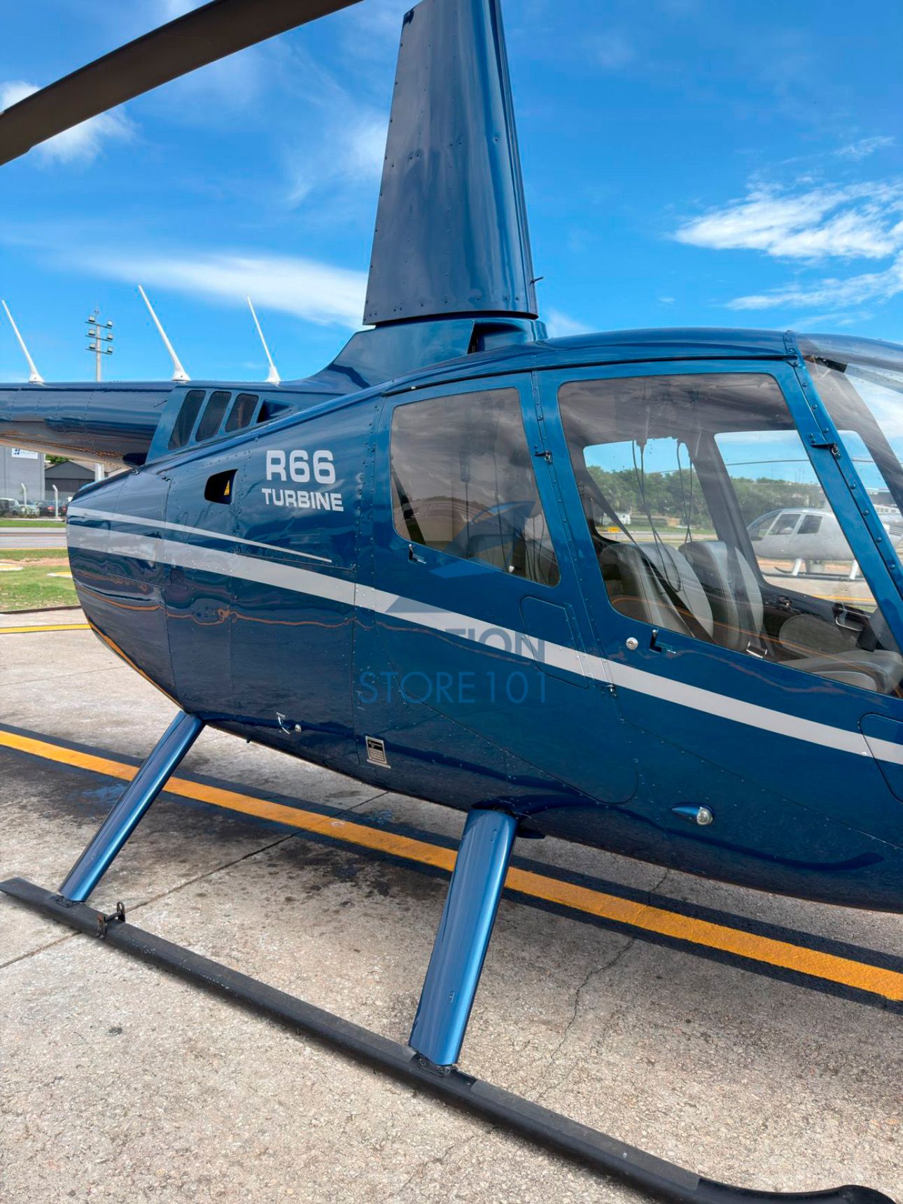 ROBINSON R66 TURBINE 2012