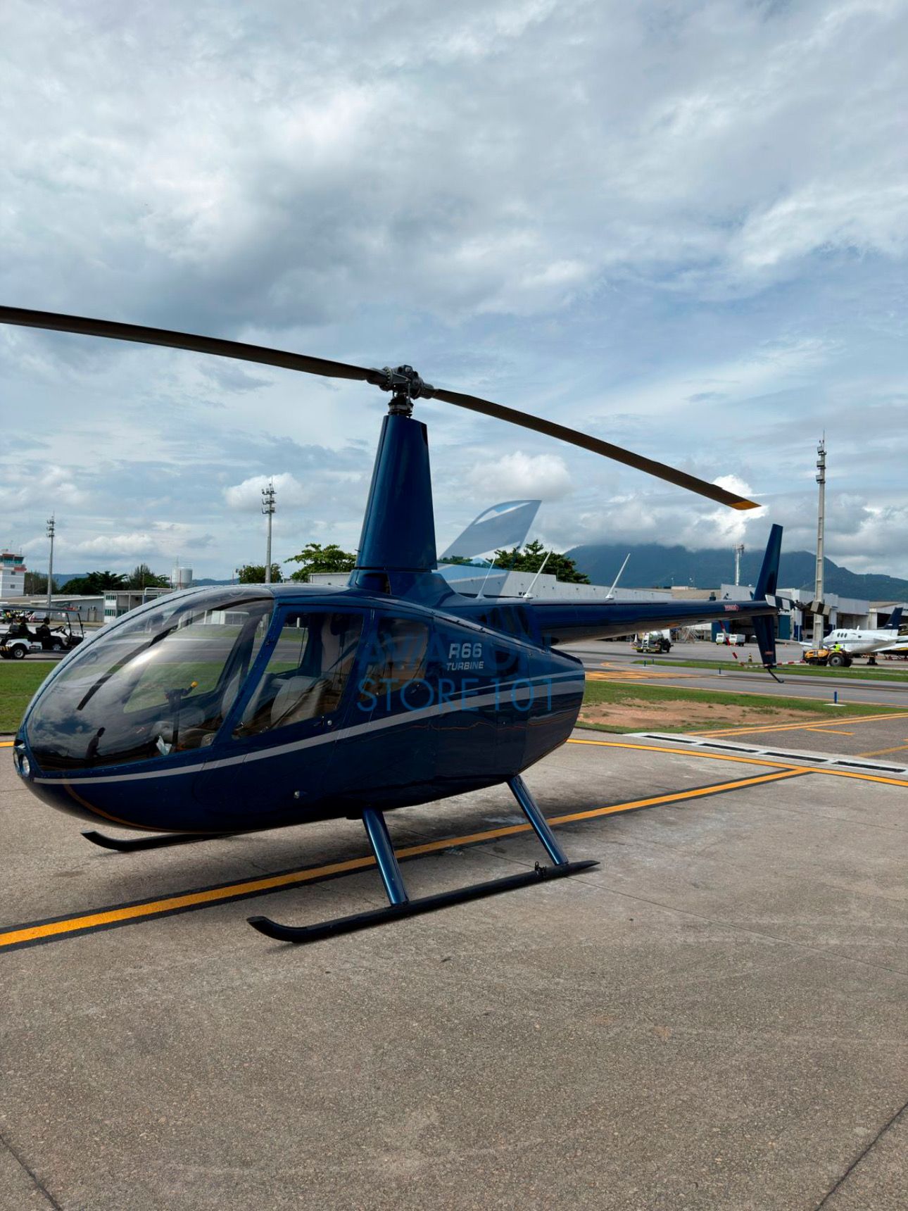 ROBINSON R66 TURBINE 2012