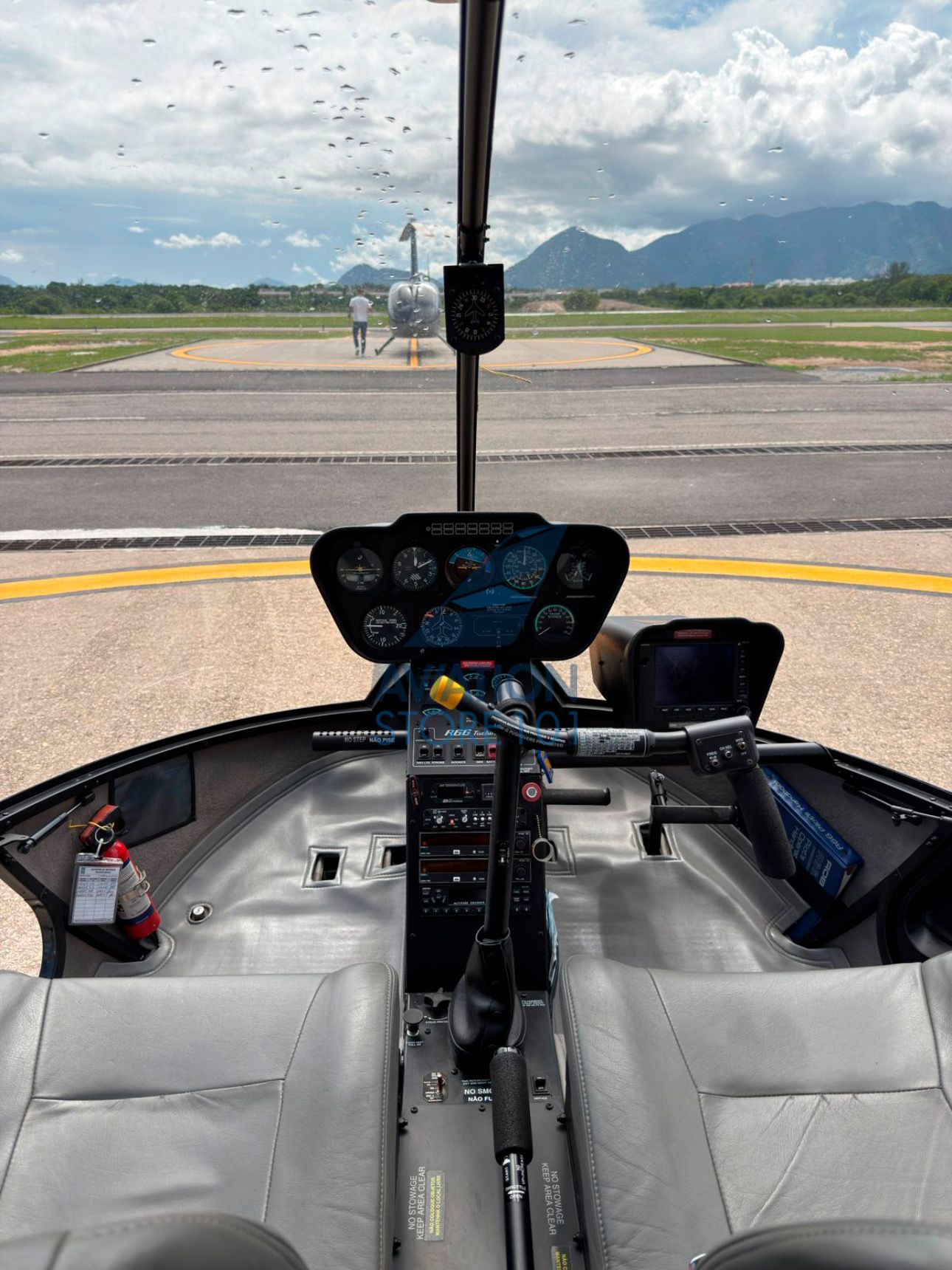 ROBINSON R66 TURBINE 2012