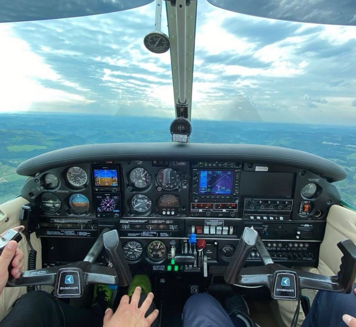 EMB-711 CORISCO 1980