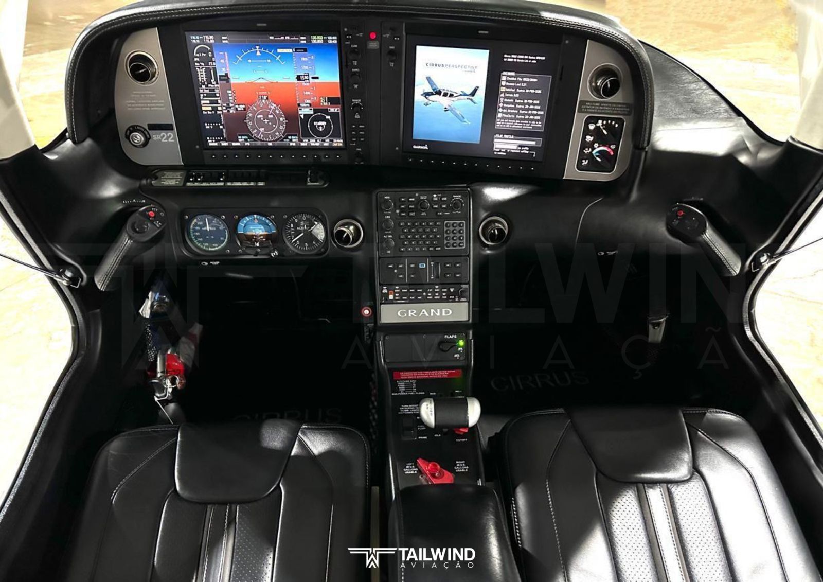 CIRRUS SR22 2014