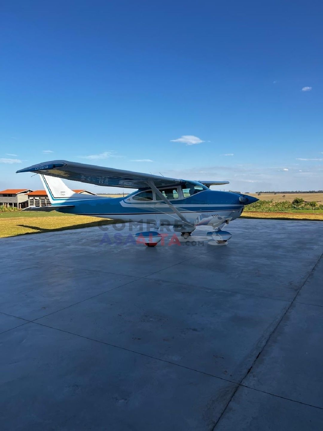 CESSNA 182 SKYLANE 1974